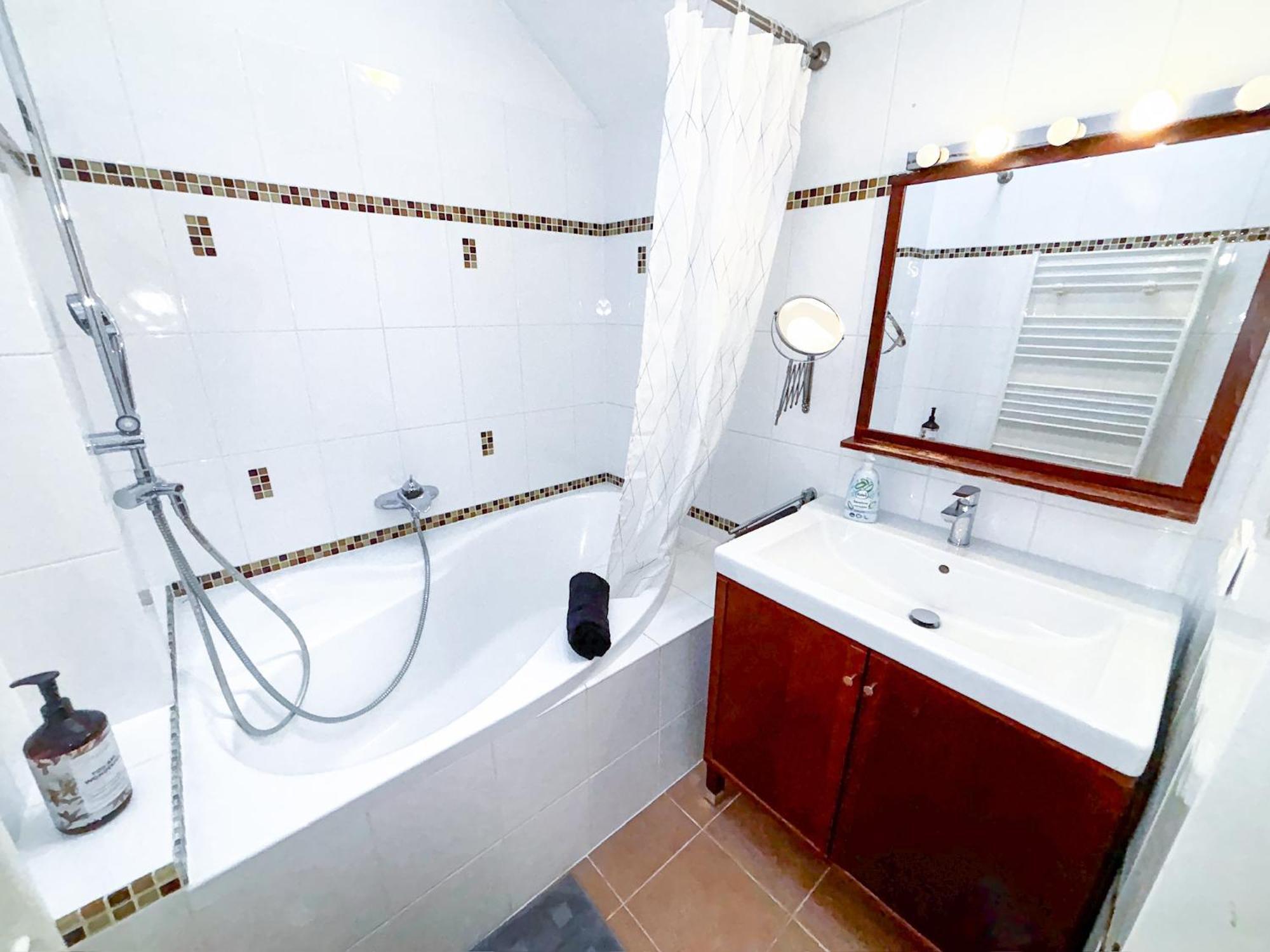 Apartamento Sonniges Mit Terrasse, 15min Ins Zentrum